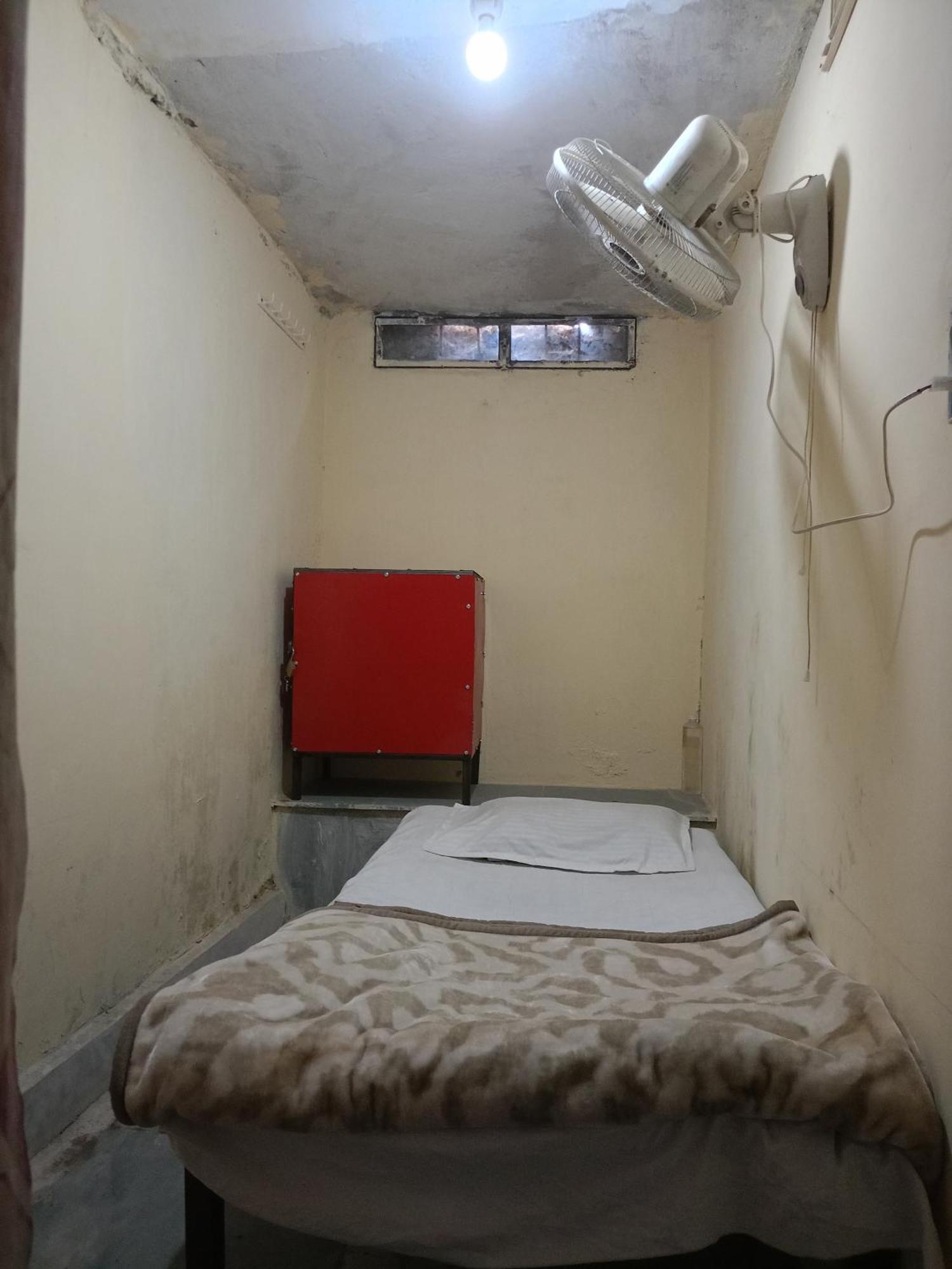 Blue Stone Dormitory Bhopal Zimmer foto